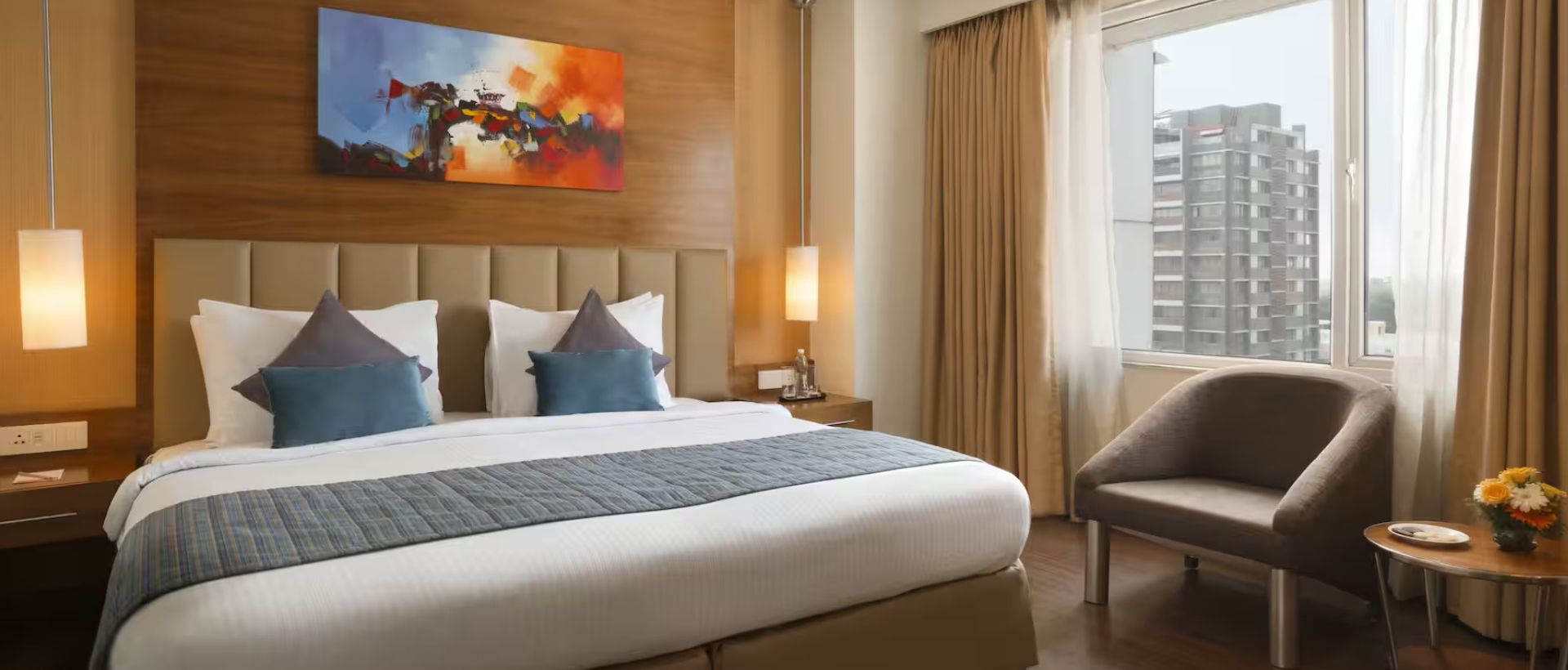 Ramada by Wyndham Image